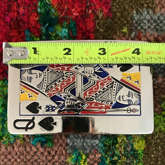 Vintage Chrome and Enamel Queen of Aces Belt Buckle - Picture 3 of 4